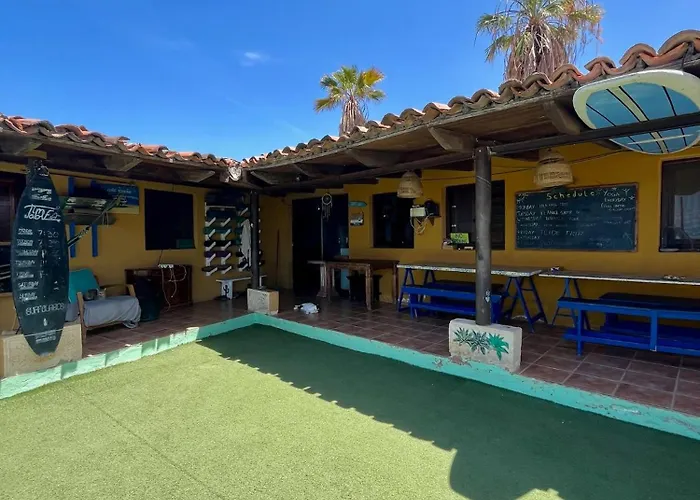 Adeje - Twinfin Hostel & Surf Yoga Camp