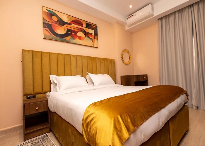 hotel saraya