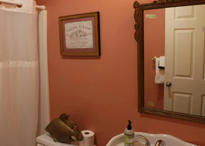 Tavern On The Bay Hotel - Nucky Johnson Suite