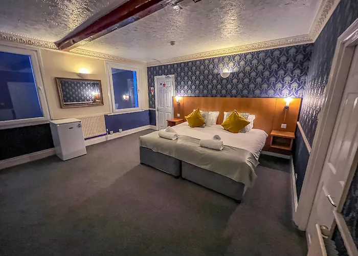 Quayside Hotel & Bar