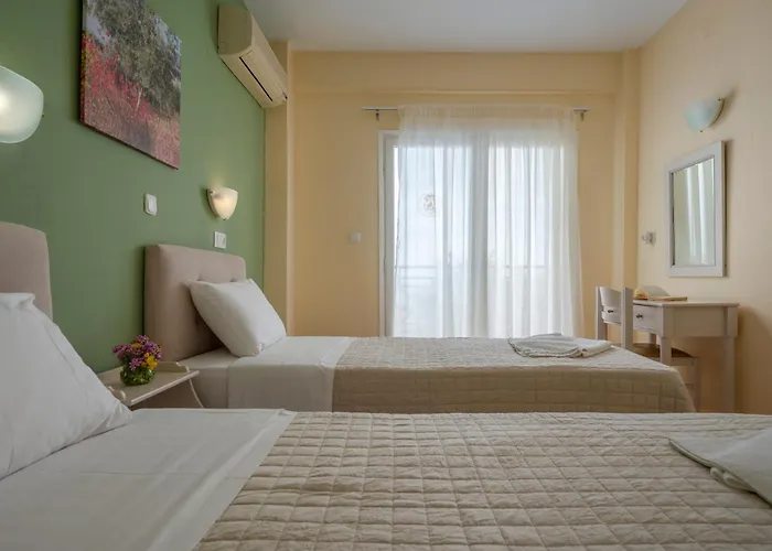 Julia Hotel