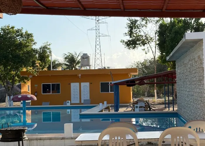Rancho Las Chulas Hotel And Restaurant