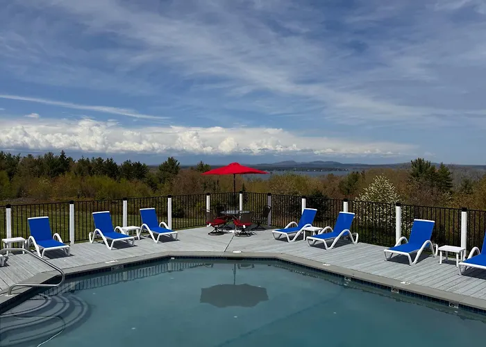 Acadia Ocean View Hotel
