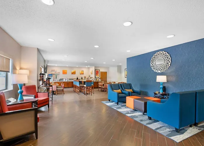 Comfort Inn & Suites North Greenfield