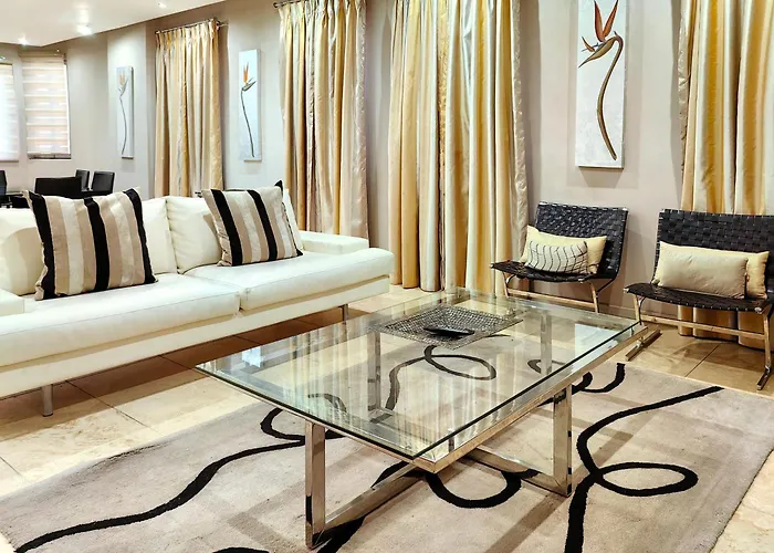 4 On Pritchard Luxury Suites