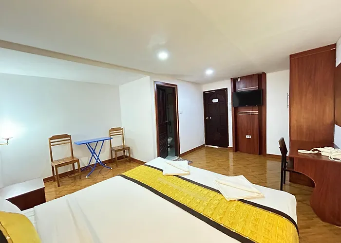 Vang Vieng Sky Mountain View Hotel