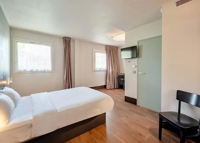 B&B Hotel Hyeres