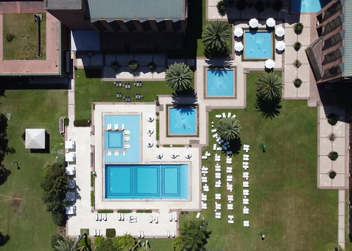 Sheraton Pilar Hotel & Convention Center