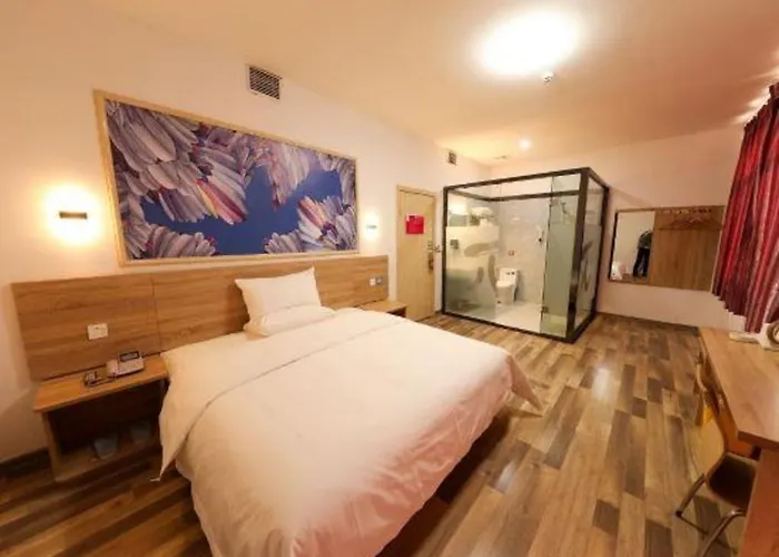 Pai Hotel-Hami Yingbin Avenue Airport