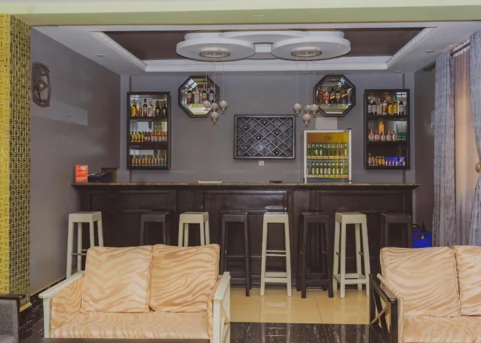 Kanye Bridge Hotel Jinja