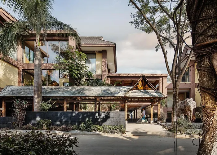 Jinghong Bood Panorama Resort Inn