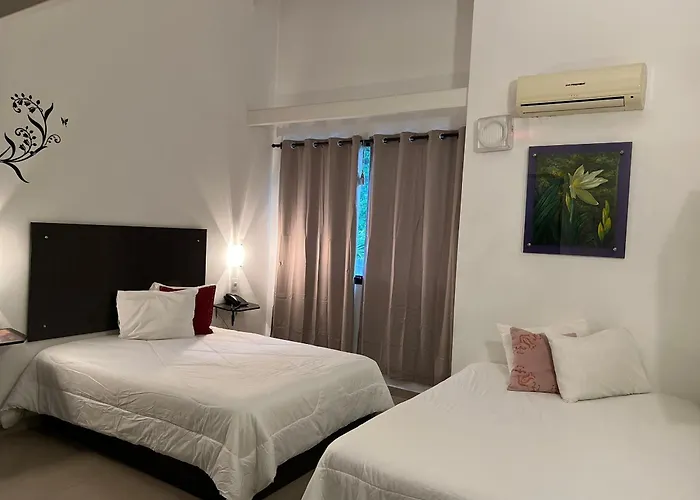Hotel Los Lirios