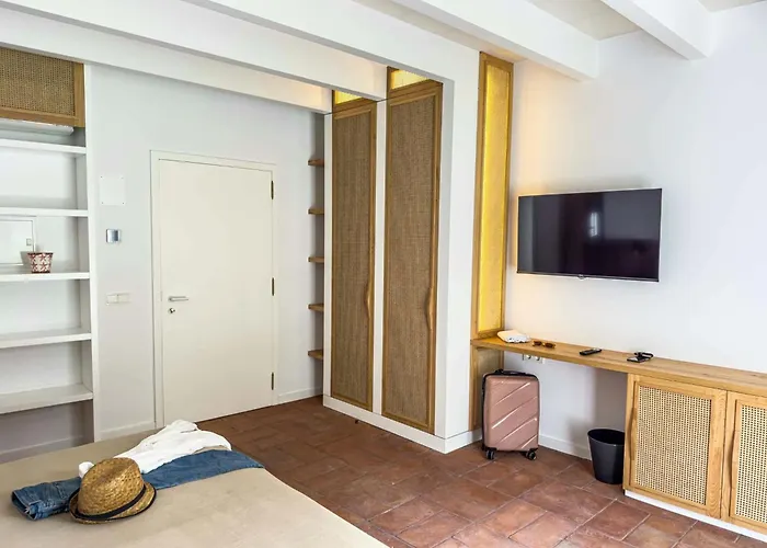 Hotel Boutique Noualt Suites