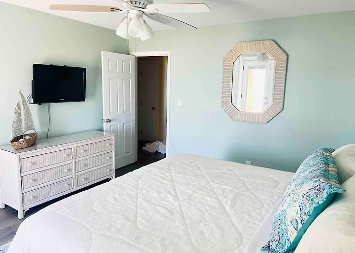 Ocean Breeze, Beautiful Ocean Front Townhome