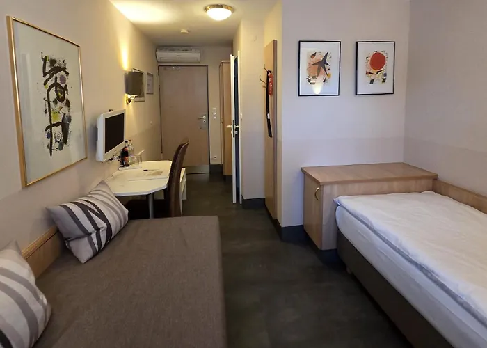Hotel Garni "Am Ellinger Tor"