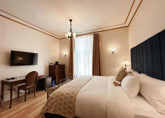 Hotel Manoir D'Auteuil - Par Aneyro