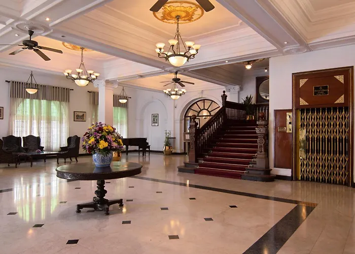Queen'S Hotel Kandy - 160 Years Of Heritage