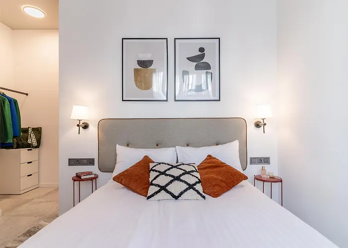 H11 Aparthotel