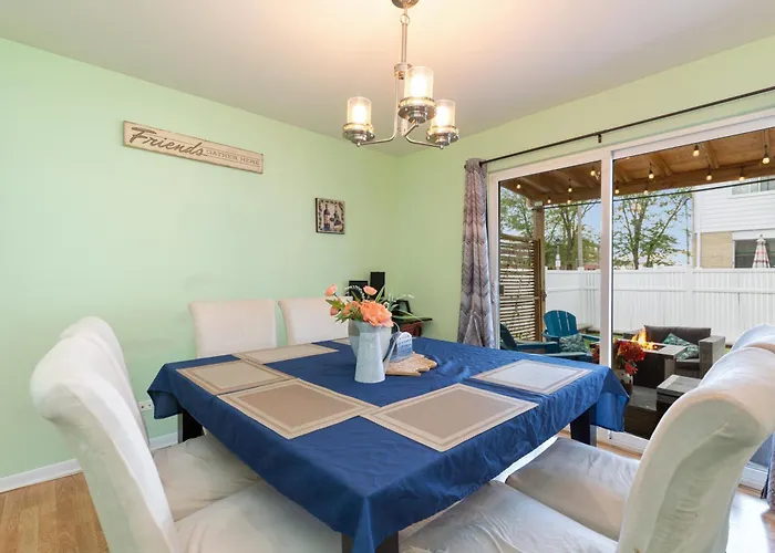 The Ultimate Escape. Unpack, Relax, Enjoy!Sleeps14