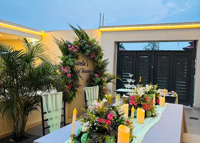 Hotel Gulmohar