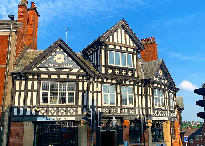 Chandlers Bar And Rooms