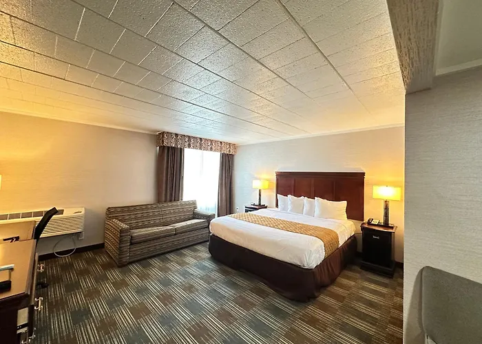 Finger Lakes Inn & Suites