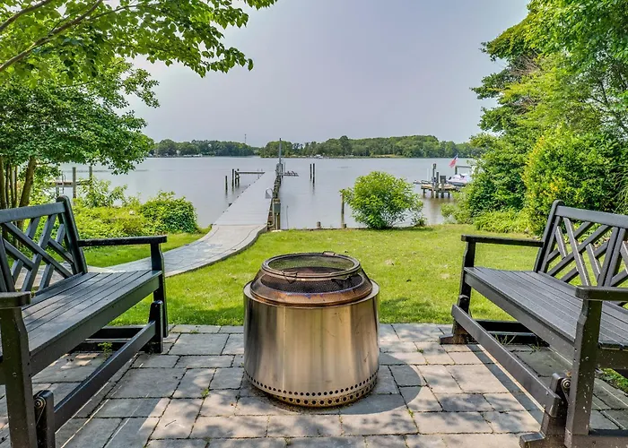 River Refresh - Waterfront With Spa On Placid Bay Luxury Vacation Rental By B Michaels Escapes