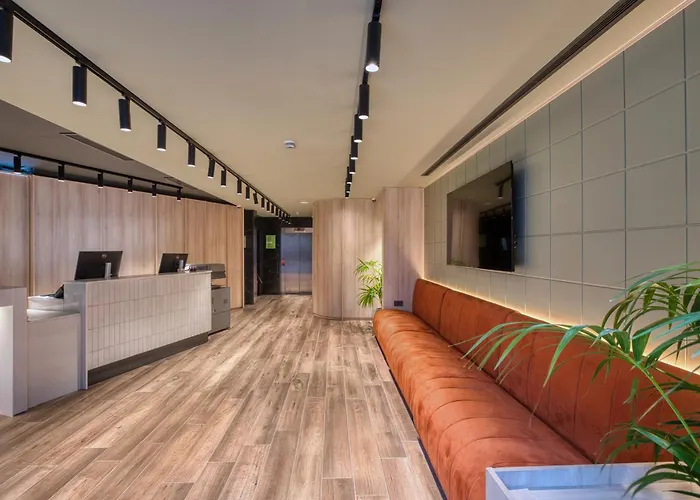 Vita Hotel & Rooftop