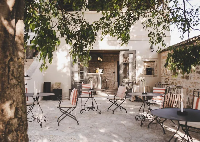 San Tomasini Heritage Hotel