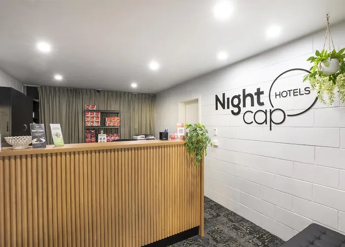 Nightcap At Dalrymple Hotel