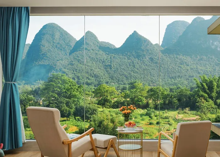 Yangshuo Lakeside Inn