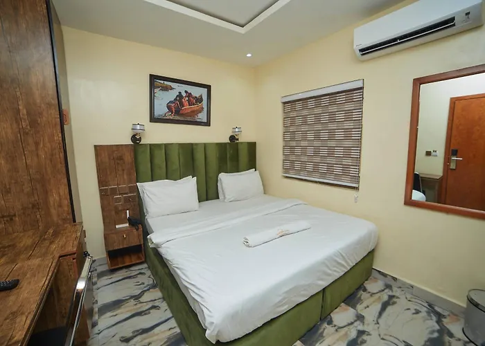 Masters Class Hotel