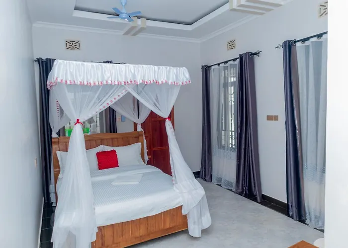 African Jacana Inn And Camps