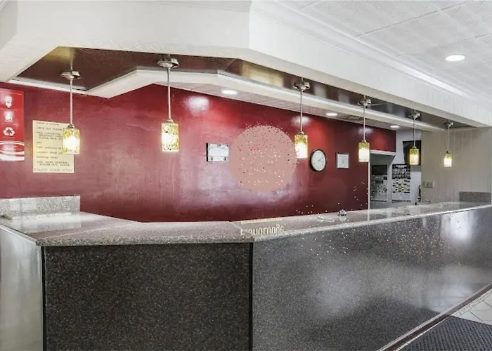 Travelers Inn Douglas By Oyo Us-441
