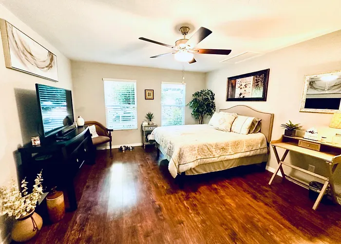 Serenity Gardens Private Guest Suite In Historic Lutz