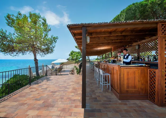 Is Morus Relais
