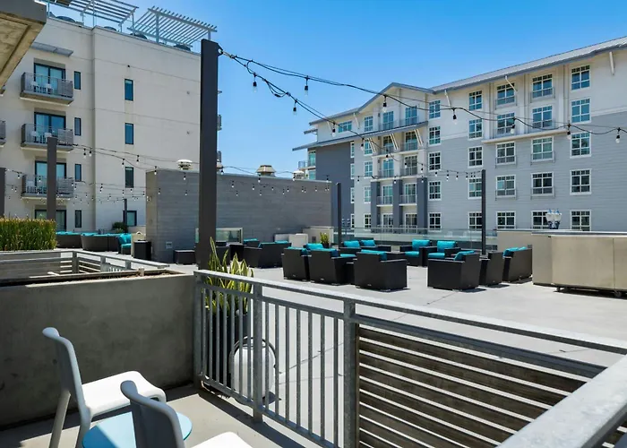 Springhill Suites By Marriott Oceanside Beach