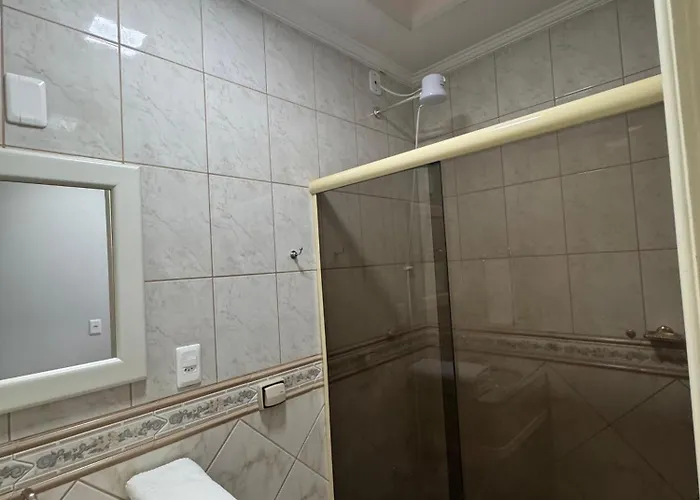 Bica Conveniência e Hotel