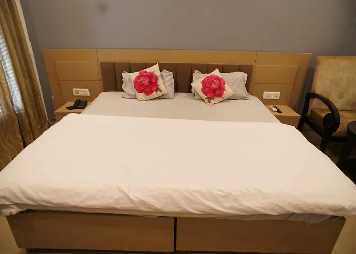 Global Luxury Stay