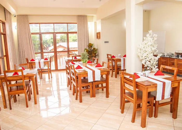 Skylark Hotel