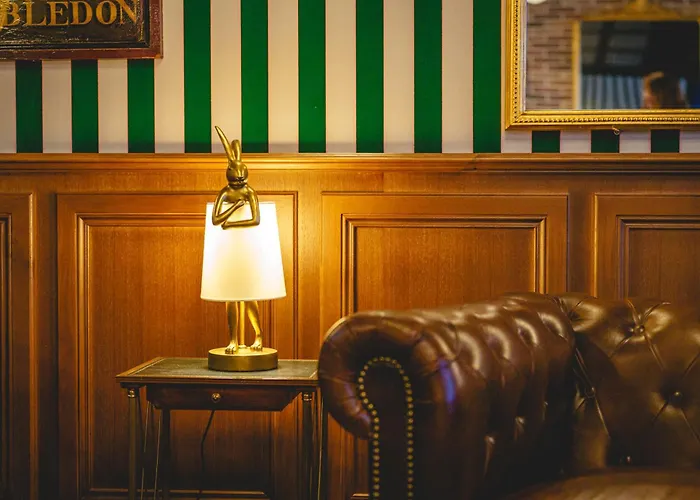 The Originals Boutique, Hôtel Le Londres, Saumur (Qualys-Hotel)