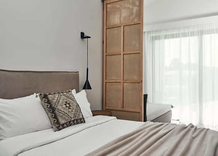 Aqua Bay Suites