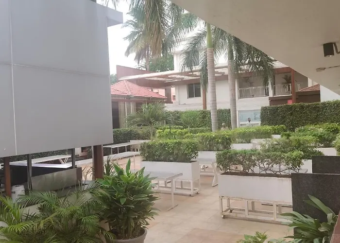 Hotel Madhuvan International