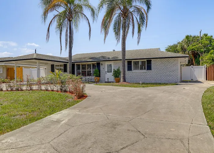 3 Mi To Dtwn: Pet-Friendly Palm Beach Gardens Home