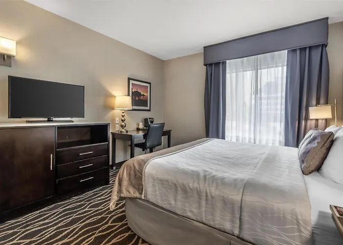 Best Western Plus Hotel At The Convention Center