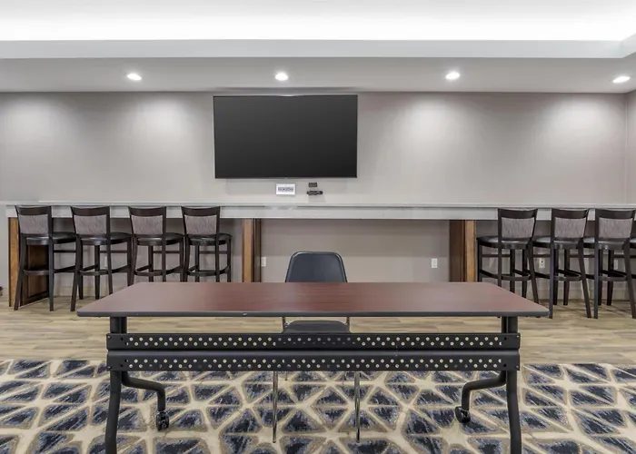 Best Western Plus Hotel At The Convention Center