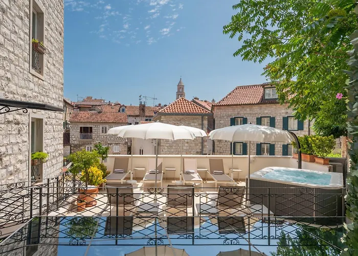 Marmont Heritage Hotel (Adults Only)