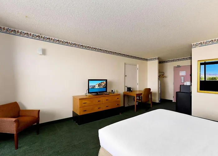 Studio 6 Suites Lake Havasu City Az