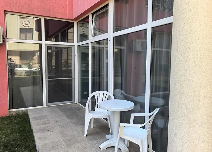 Rose Garden Omax Apartments