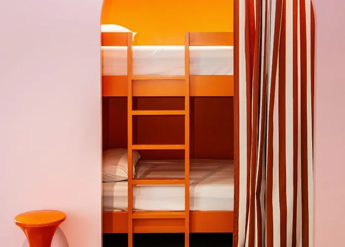 Demain Hotel